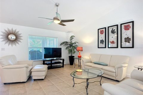 House in Rotonda, Florida 3 bedrooms, 186.36 sq.m. № 2233238 - photo 20