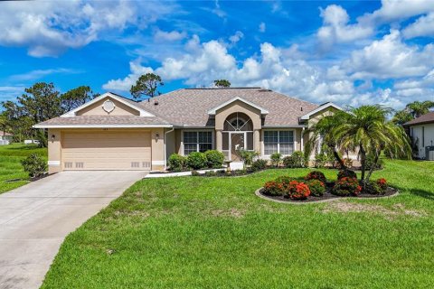 House in Rotonda, Florida 3 bedrooms, 186.36 sq.m. № 2233238 - photo 9