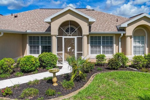 House in Rotonda, Florida 3 bedrooms, 186.36 sq.m. № 2233238 - photo 11