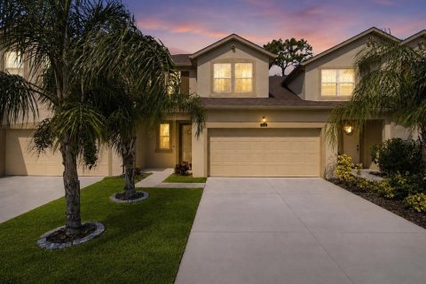 Adosado en HARMONY AT LAKEWOOD RANCH en Bradenton, Florida 3 dormitorios, 176.89 m2 № 2312438