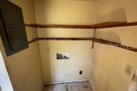 House in Orlando, Florida 4 bedrooms, 126.44 sq.m. № 1581250 - photo 11