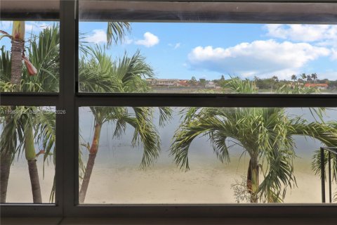 Condominio en venta en Miami, Florida, 2 dormitorios, 79.52 m2 № 2048013 - foto 18