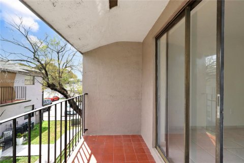 Condominio en venta en Miami, Florida, 2 dormitorios, 79.52 m2 № 2048013 - foto 16