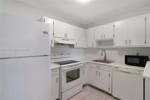 Condominio en venta en Miami, Florida, 2 dormitorios, 79.52 m2 № 2048013 - foto 6