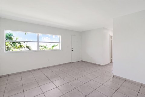 Condominio en venta en Miami, Florida, 2 dormitorios, 79.52 m2 № 2048013 - foto 5