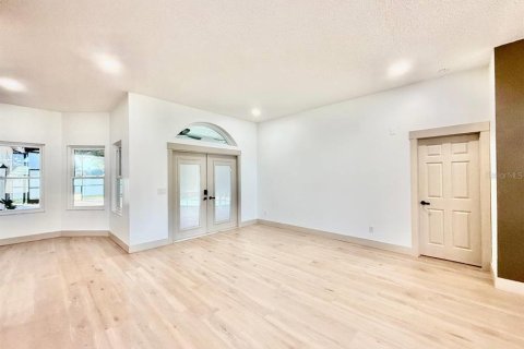House in Wesley Chapel, Florida 4 bedrooms, 295.52 sq.m. № 1885661 - photo 7