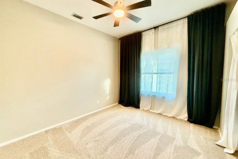 House in Wesley Chapel, Florida 4 bedrooms, 295.52 sq.m. № 1885661 - photo 18