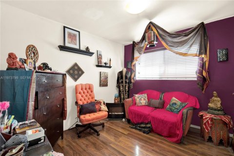 Купить виллу или дом в Норт-Майами, Флорида 3 спальни, 186.45м2, № 2035974 - фото 14