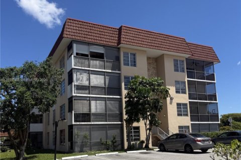 Condominio en venta en Lauderhill, Florida, 2 dormitorios, 90.3 m2 № 2075278 - foto 9