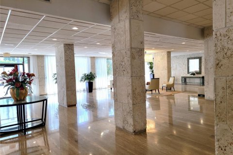 Copropriété à vendre à Hallandale Beach, Floride: 1 chambre, 80.82 m2 № 1979595 - photo 23