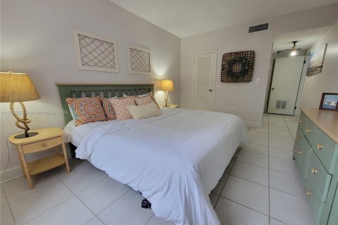 Copropriété à vendre à Hallandale Beach, Floride: 1 chambre, 80.82 m2 № 1979595 - photo 13
