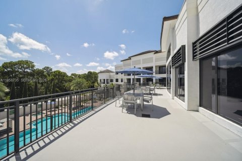 Apartamento en alquiler en Palm Beach Gardens, Florida, 3 dormitorios, 157.93 m2 № 2017520 - foto 9