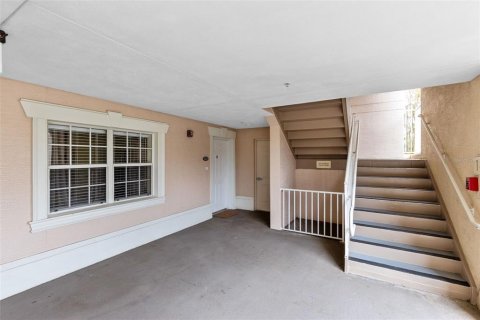 Condo in Four Corners, Florida, 3 bedrooms  № 1516999 - photo 26