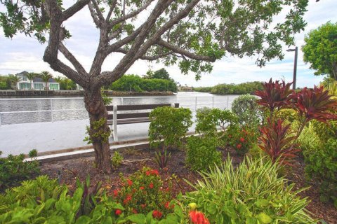 Condo in Boynton Beach, Florida, 1 bedroom  № 2245897 - photo 25