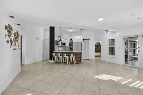 House in Royal Palm Beach, Florida 3 bedrooms, 155.24 sq.m. № 2087480 - photo 11