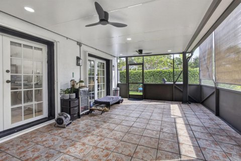 House in Royal Palm Beach, Florida 3 bedrooms, 155.24 sq.m. № 2087480 - photo 25