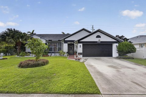 House in Royal Palm Beach, Florida 3 bedrooms, 155.24 sq.m. № 2087480