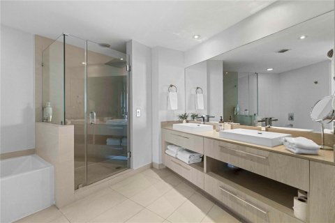 Condominio en venta en Hollywood, Florida, 4 dormitorios, 269.14 m2 № 2182568 - foto 16