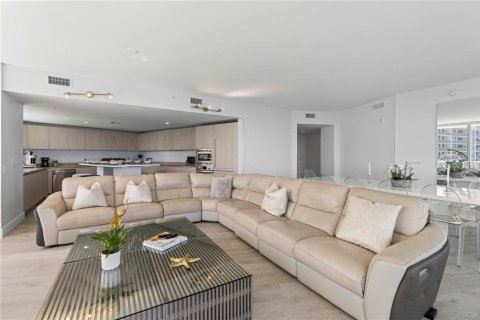 Condominio en venta en Hollywood, Florida, 4 dormitorios, 269.14 m2 № 2182568 - foto 4