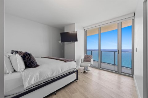 Condominio en venta en Hollywood, Florida, 4 dormitorios, 269.14 m2 № 2182568 - foto 20