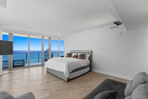 Condominio en venta en Hollywood, Florida, 4 dormitorios, 269.14 m2 № 2182568 - foto 10