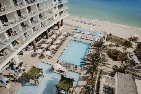 Condominio en venta en Hollywood, Florida, 4 dormitorios, 269.14 m2 № 2182568 - foto 27