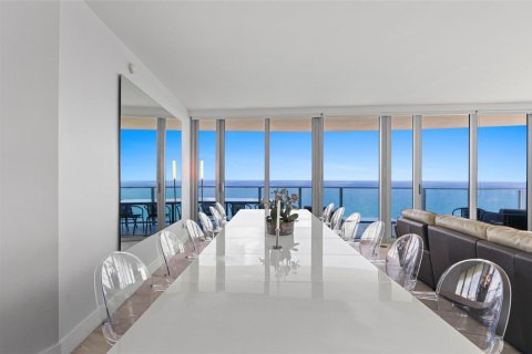 Condominio en venta en Hollywood, Florida, 4 dormitorios, 269.14 m2 № 2182568 - foto 5
