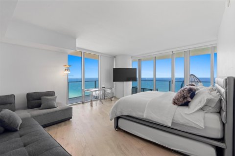 Condominio en venta en Hollywood, Florida, 4 dormitorios, 269.14 m2 № 2182568 - foto 9