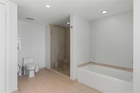 Condominio en venta en Hollywood, Florida, 4 dormitorios, 269.14 m2 № 2182568 - foto 12