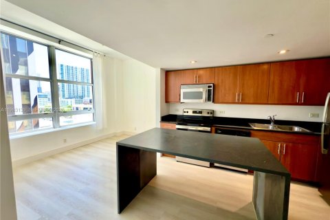 Condo in Miami, Florida, 2 bedrooms № 2050201