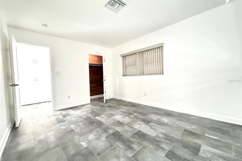 Villa ou maison à louer à Redington Beach, Floride: 2 chambres, 157.93 m2 № 2103842 - photo 18