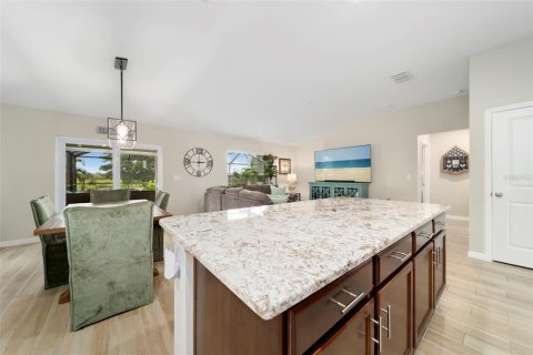 Villa ou maison à vendre à Sarasota, Floride: 3 chambres, 143.44 m2 № 2430778 - photo 13