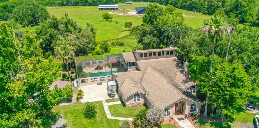 Casa en Bunnell, Florida 6 dormitorios, 583.98 m2 № 1827075