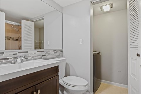 Adosado en venta en Fort Myers, Florida, 2 dormitorios, 114.83 m2 № 1899939 - foto 10