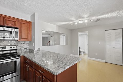 Adosado en venta en Fort Myers, Florida, 2 dormitorios, 114.83 m2 № 1899939 - foto 20