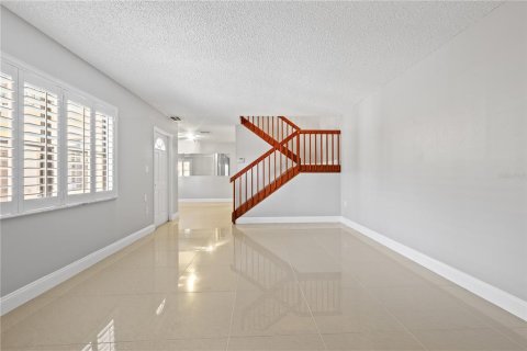Adosado en venta en Fort Myers, Florida, 2 dormitorios, 114.83 m2 № 1899939 - foto 6