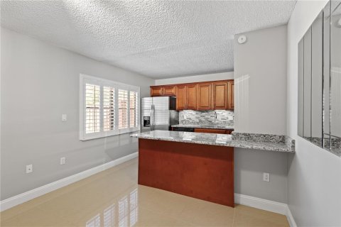 Adosado en venta en Fort Myers, Florida, 2 dormitorios, 114.83 m2 № 1899939 - foto 22
