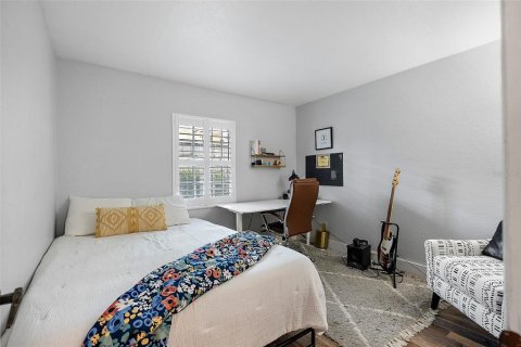 Condo in Seminole, Florida, 2 bedrooms  № 1536921 - photo 17