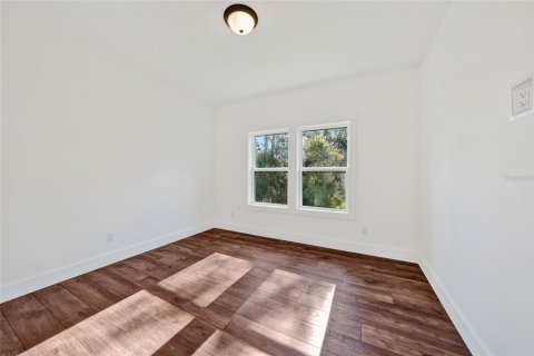 House in Port Charlotte, Florida 3 bedrooms, 164.44 sq.m. № 1895127 - photo 20