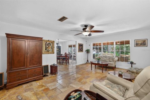 Villa ou maison à vendre à Eustis, Floride: 3 chambres, 239.13 m2 № 2238714 - photo 8