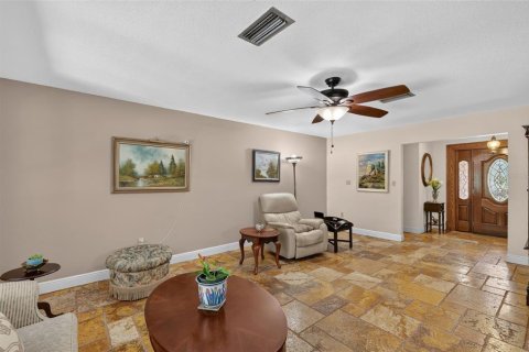 Villa ou maison à vendre à Eustis, Floride: 3 chambres, 239.13 m2 № 2238714 - photo 9