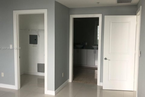 Copropriété à louer à Fort Lauderdale, Floride: 2 chambres, 99.59 m2 № 2020018 - photo 16