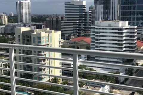 Copropriété à louer à Fort Lauderdale, Floride: 2 chambres, 99.59 m2 № 2020018 - photo 3