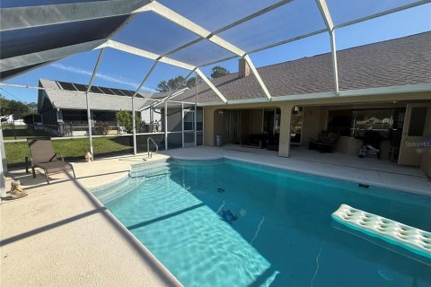 House in Palm Coast, Florida 3 bedrooms, 211.45 sq.m. № 2395816 - photo 16