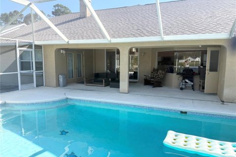 House in Palm Coast, Florida 3 bedrooms, 211.45 sq.m. № 2395816 - photo 15