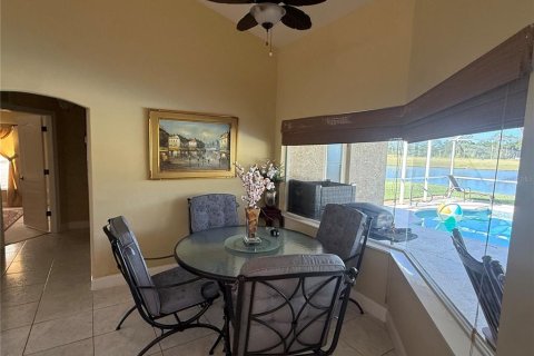 House in Palm Coast, Florida 3 bedrooms, 211.45 sq.m. № 2395816 - photo 5