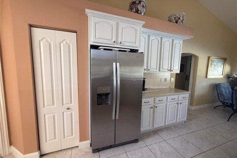 House in Palm Coast, Florida 3 bedrooms, 211.45 sq.m. № 2395816 - photo 11