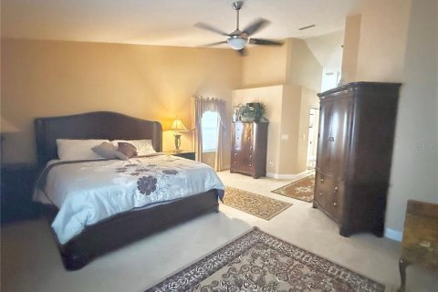 House in Palm Coast, Florida 3 bedrooms, 211.45 sq.m. № 2395816 - photo 13