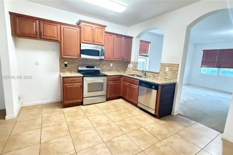 Villa ou maison à vendre à Cutler Bay, Floride: 4 chambres, 191.47 m2 № 2384675 - photo 4