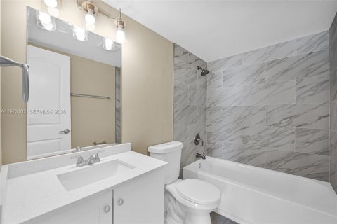 Купить кондоминиум в Майами-Гарденс, Флорида 2 спальни, 107.3м2, № 2044257 - фото 25